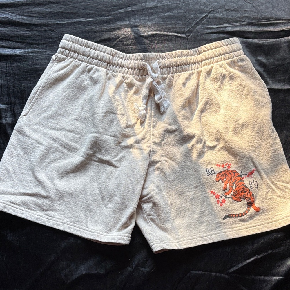 Men's Cream Shorts with Tiger Embroidery